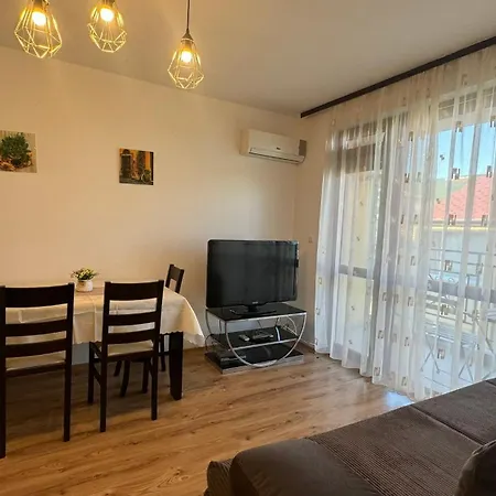 Bratanov Siana 5 Apartment *